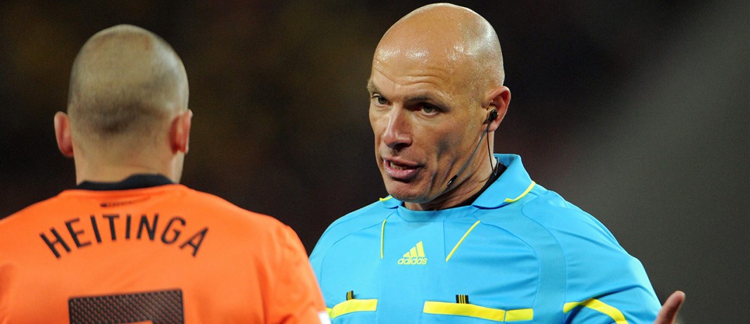 Who's Howard Webb? Wiki: Son,Salary,Net Worth,Weight,Wife,Occupation